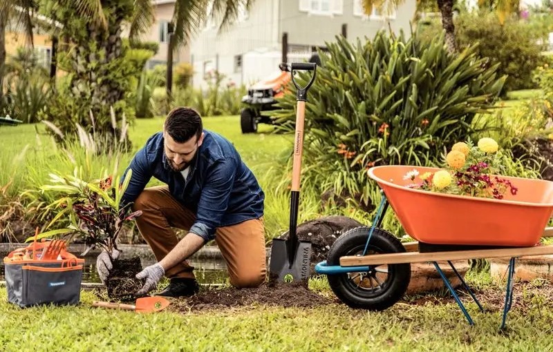 Jardinería inteligente con prdouctos y herramientas Tramontina.